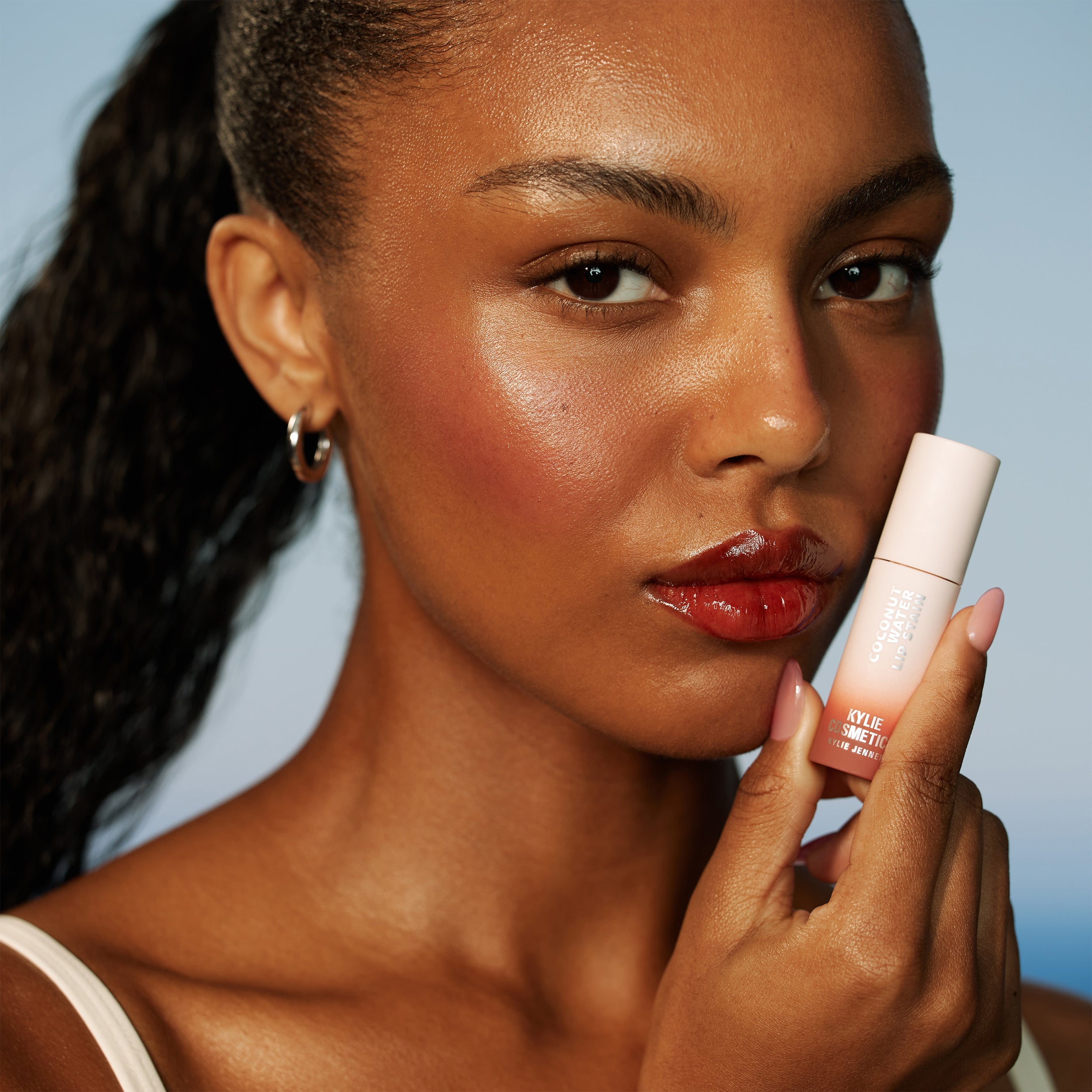 KJC_SUMMER_26_Model_CoconutWaterLipStain_Butterscotch_0321_WS.jpg