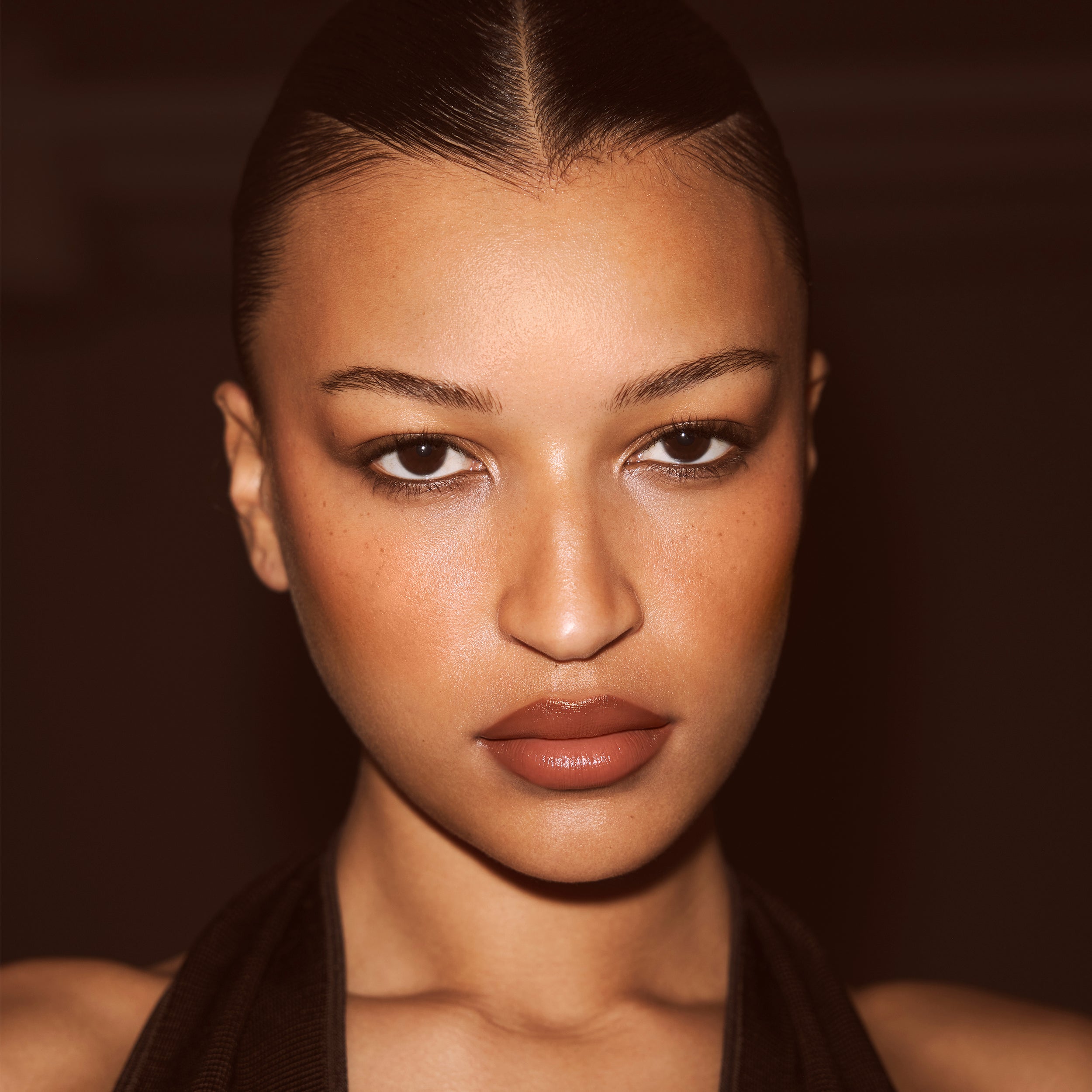 KJC_TBB_25_Model_Honey_1555_WS_5d114343-e73d-4033-995f-b3e5731243cf.jpg