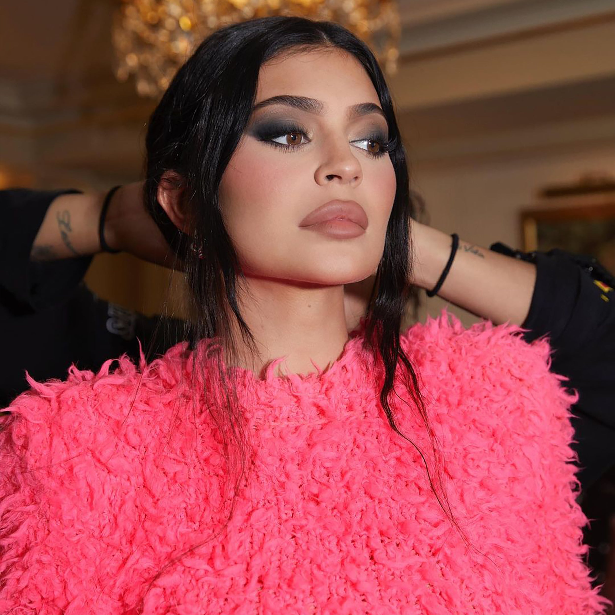 Kylie_ParisFashionWeek22_AlmondBronzer_01_WS.jpg