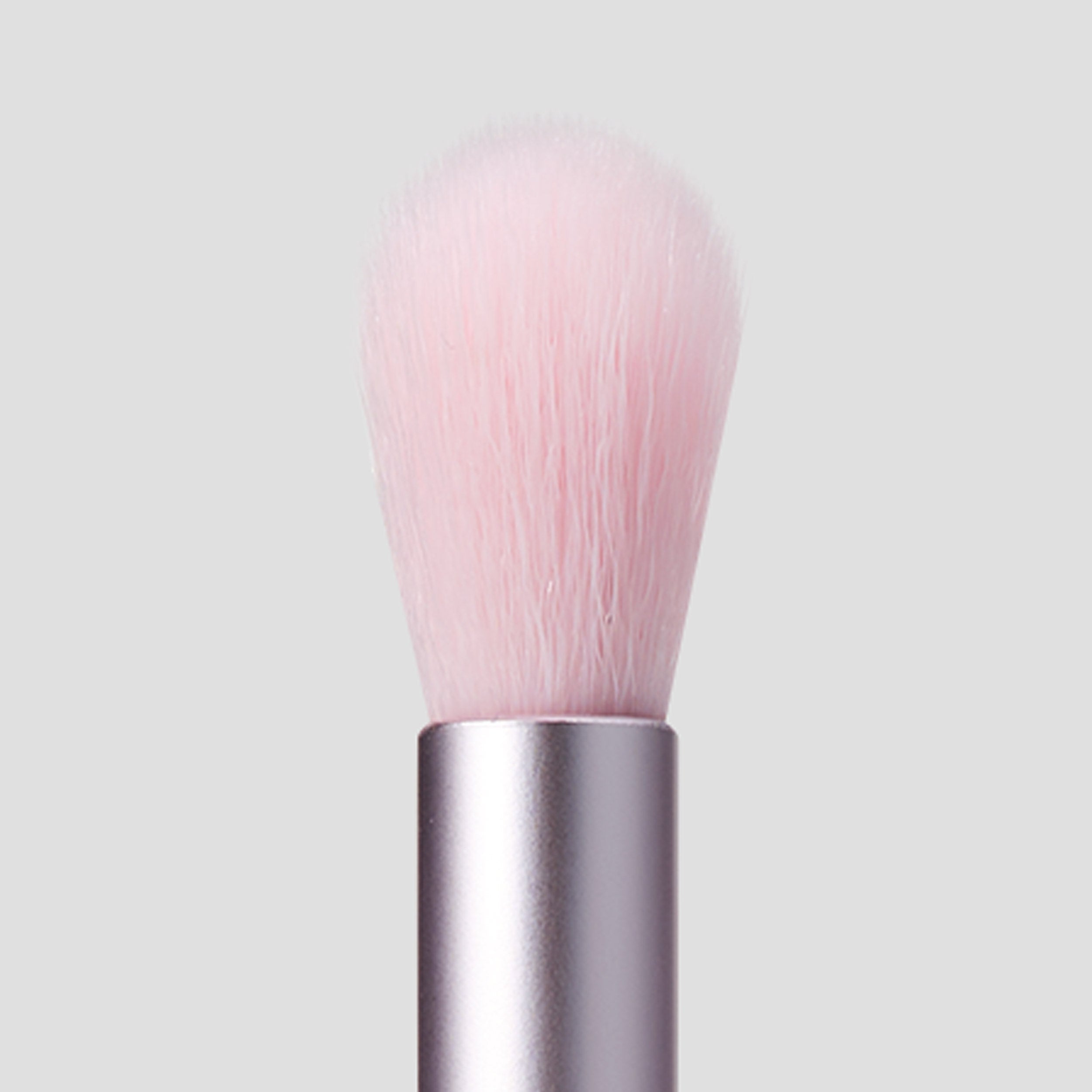 v2_Single-Eyeshadow-Brushe_ecomm_c3eb2362-c66c-4733-a89c-222fb8e8bcd8.jpg